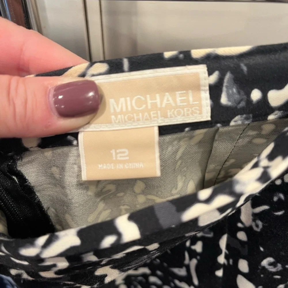 Michael Kors Black and White Abstract Pencil Skirt